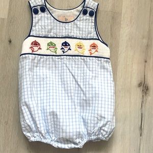 24M Smockingbird Baby Shark Bubble